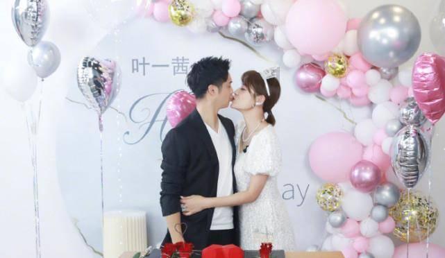 听广东足球名宿讲“故事”