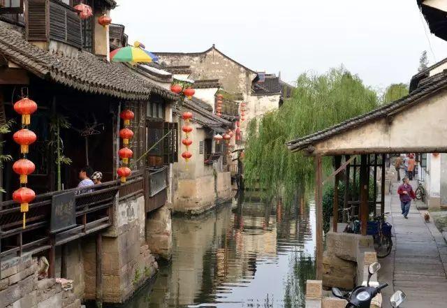 脚丫子臭烘烘的是什么原因导致的呢?